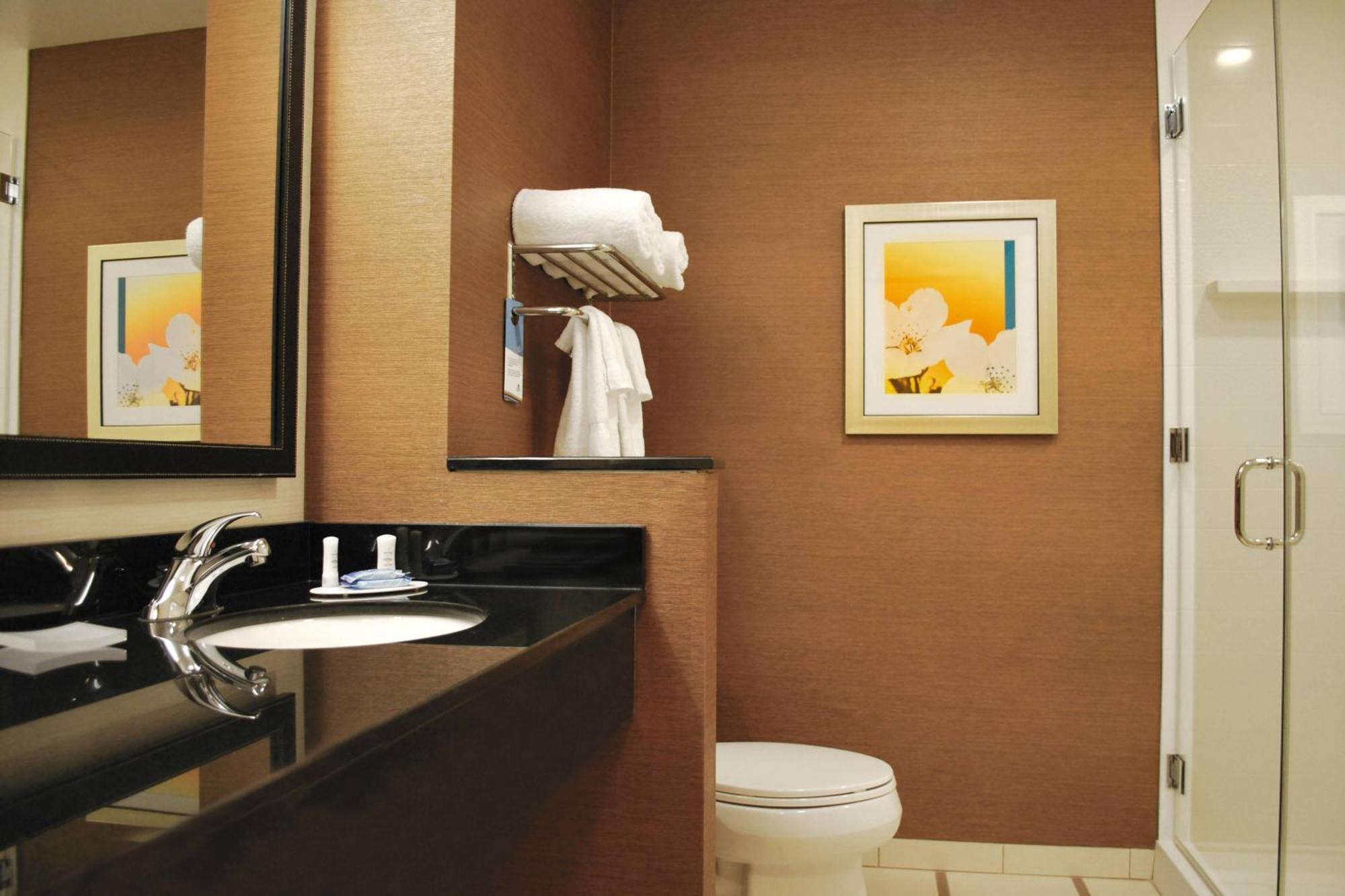 Fairfield Inn & Suites By Marriott Springfield Northampton/Amherst Esterno foto