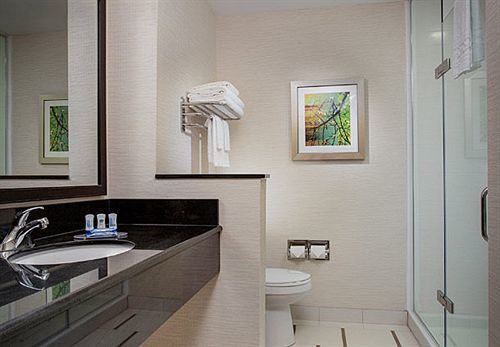 Fairfield Inn & Suites By Marriott Springfield Northampton/Amherst Esterno foto